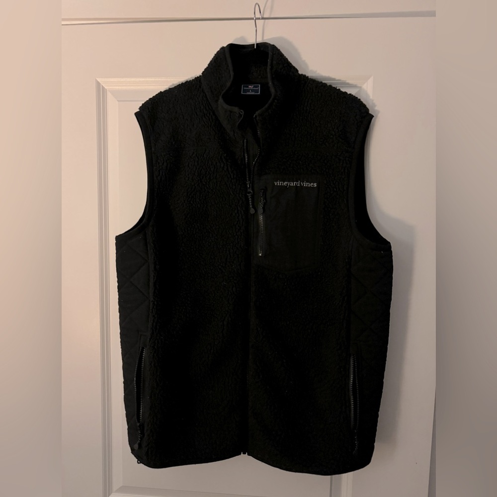 Vineyard Vines Sherpa Vest Black Large
